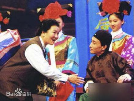 最新赵丽蓉性感图片