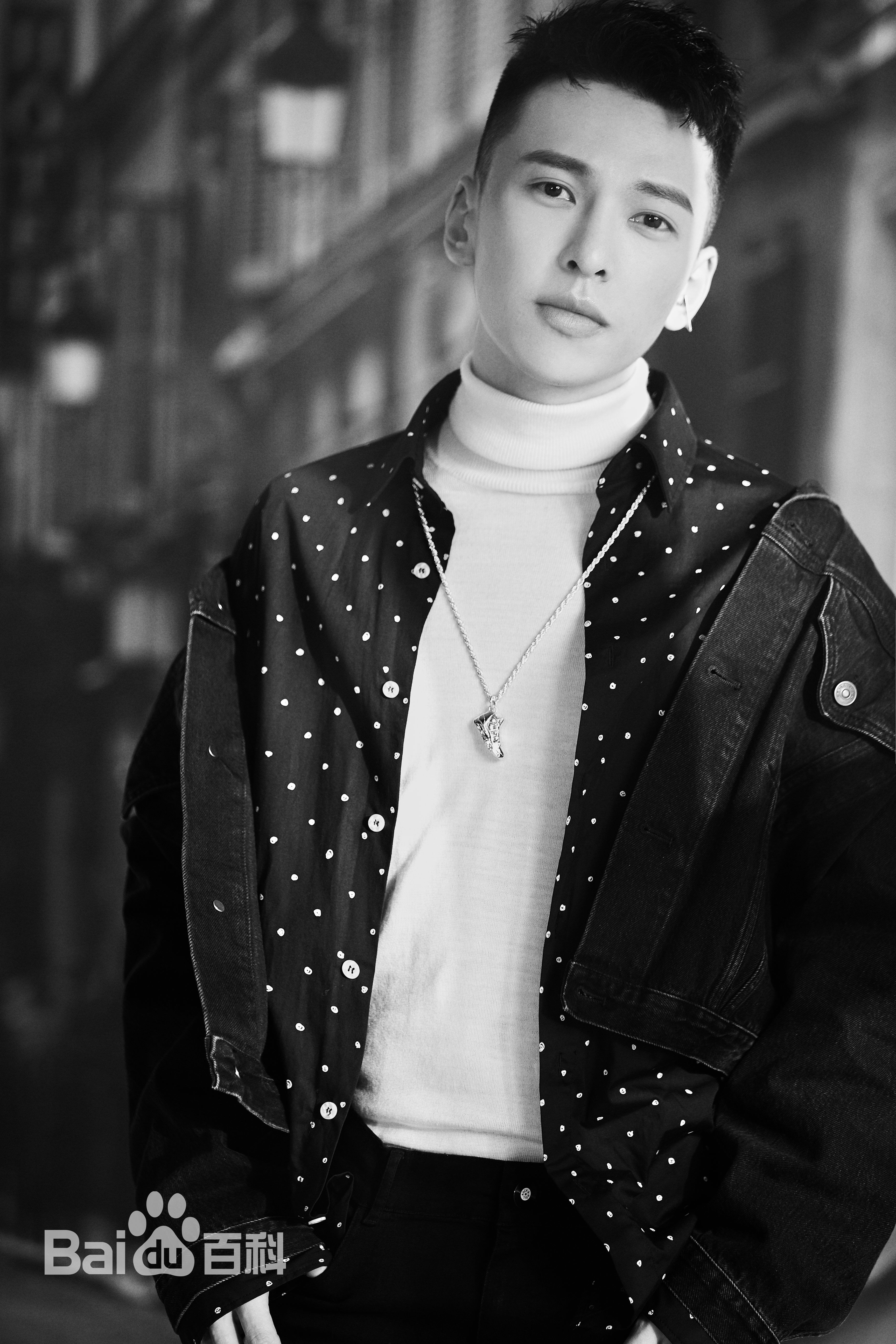 蒋雪鸣最优质照相册