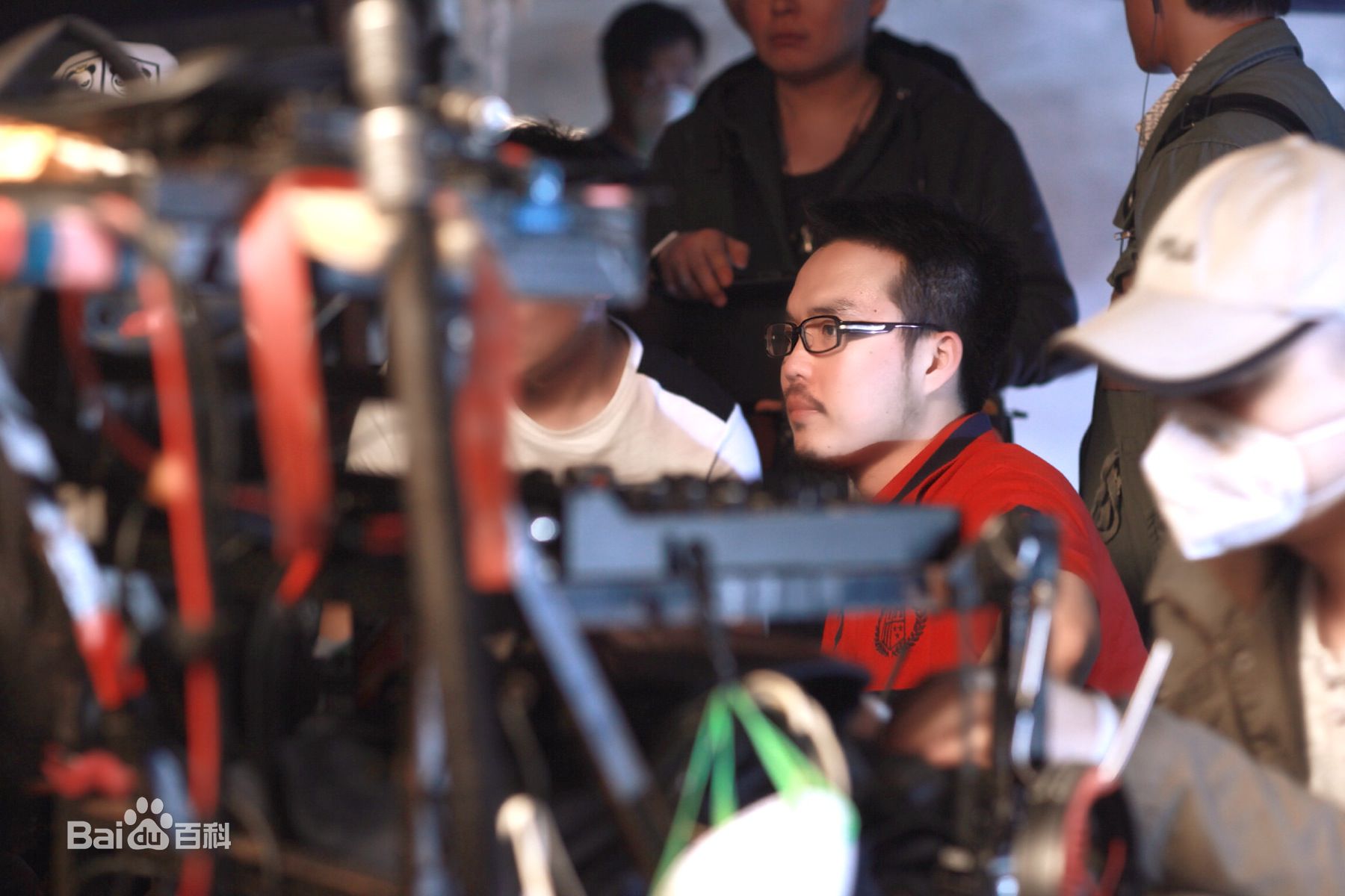 最新解航(Eddie Tse)在电影《死亡派对》工作照中的图集