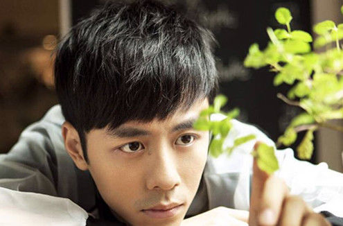 黄艺馨前后照片