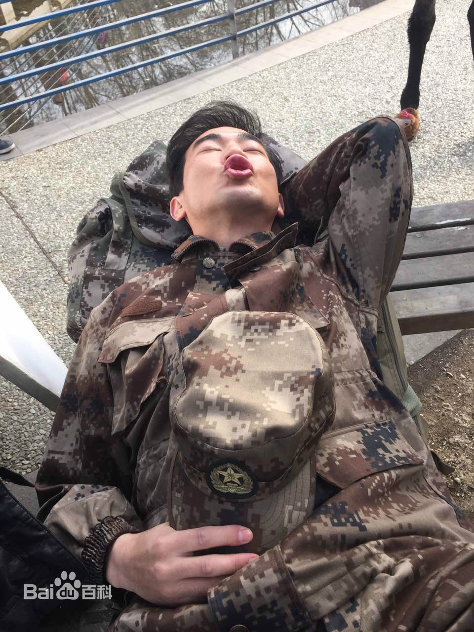 黄成麟(Huang Chenglin)剧照