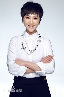 张丹妮帅气知性 素颜照相册