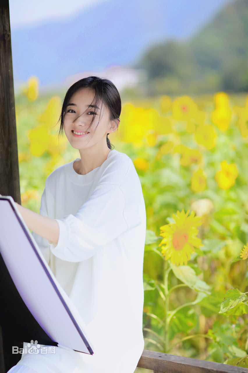 朱颜曼滋左耳剧照