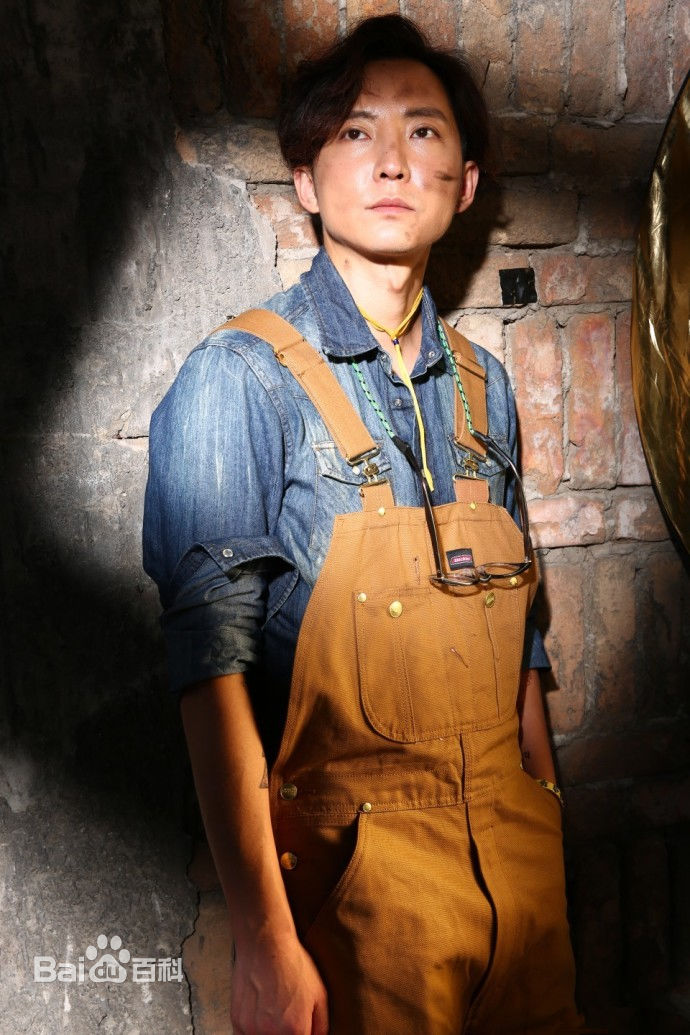 高清韩朔(leslie)性感图片