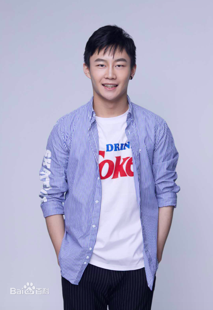 最新刘云龙性感图片