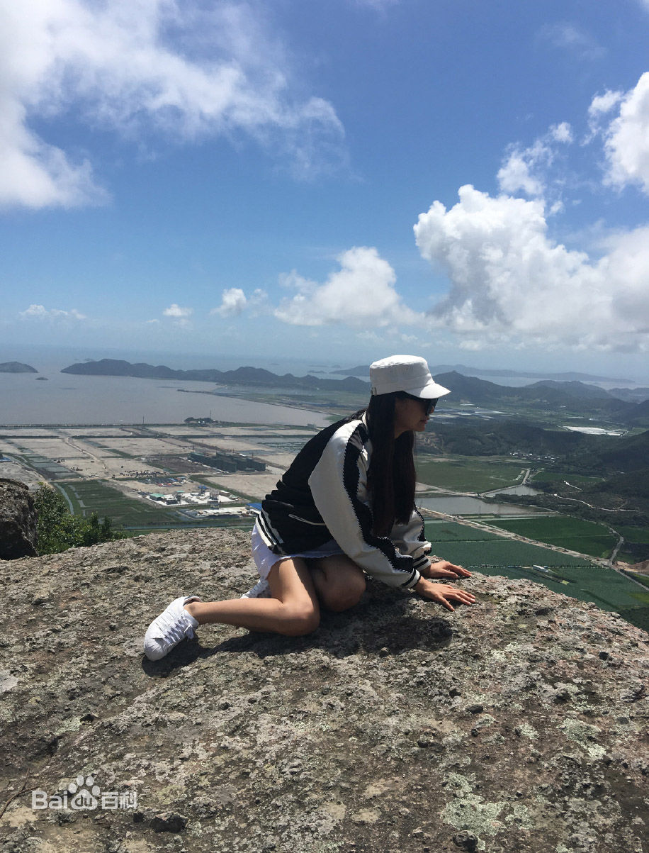 沈梦辰(Shen Mengchen)旅行照性感图片壁纸