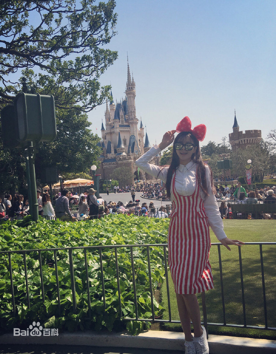 沈梦辰(Shen Mengchen)旅行照性感图片壁纸