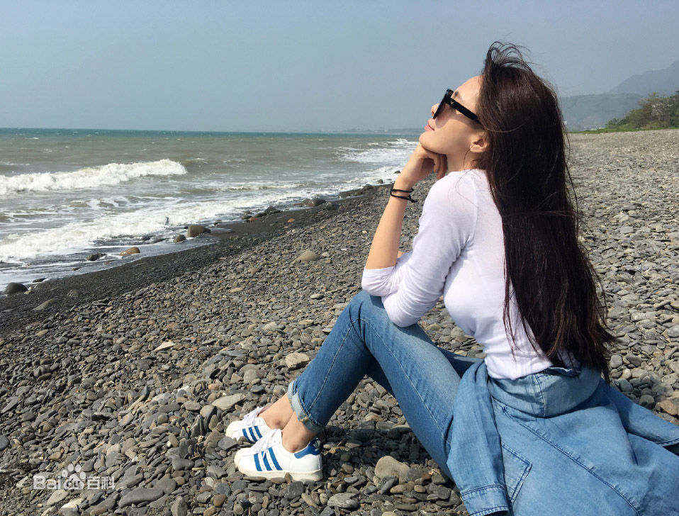 沈梦辰(Shen Mengchen)旅行照性感图片壁纸