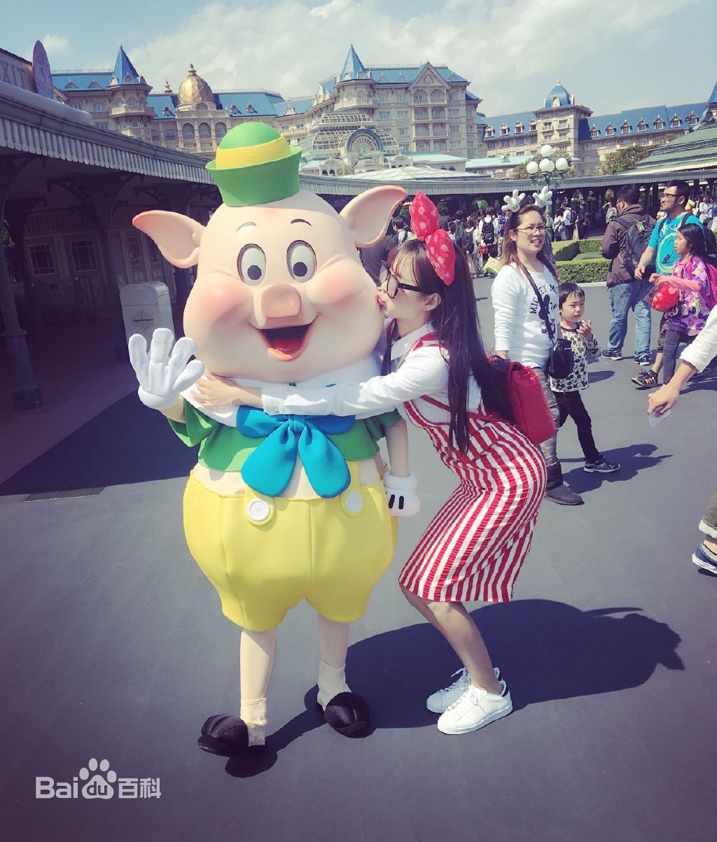 沈梦辰(Shen Mengchen)旅行照性感图片壁纸