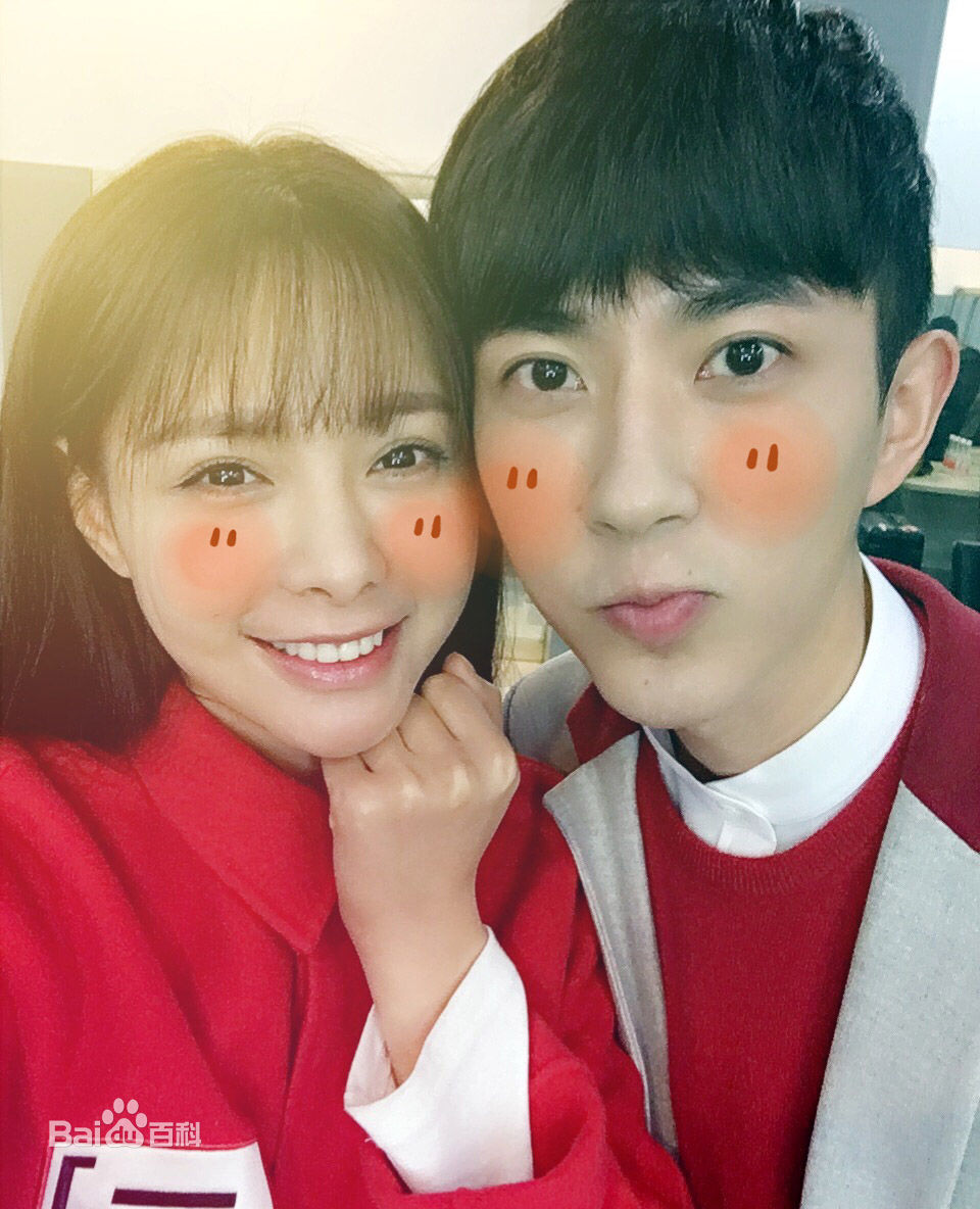 沈梦辰(Shen Mengchen)与众明星素颜照壁纸