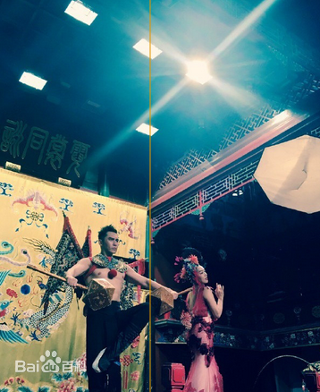 张伦硕(Shawn)婚纱照壁纸壁纸