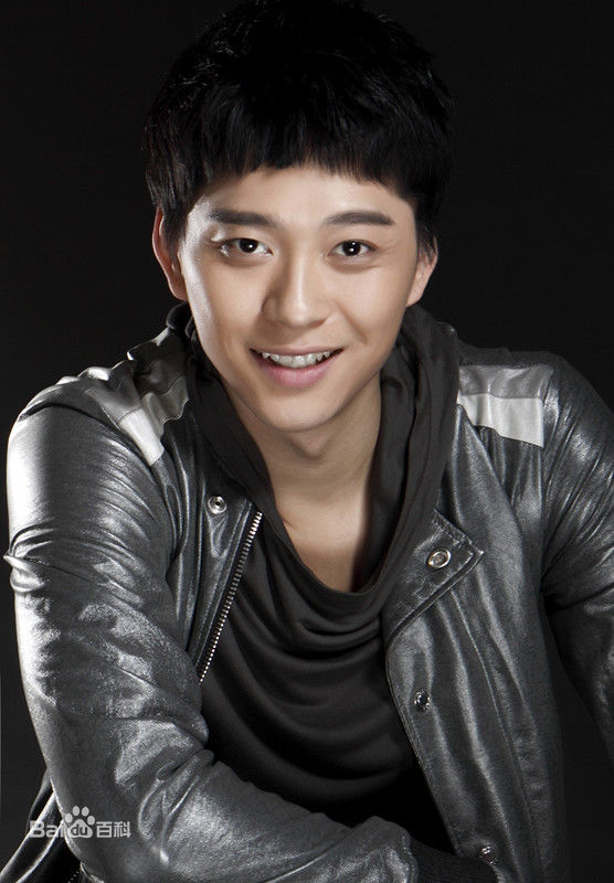 王伊(Evans)最新宣传照生活照