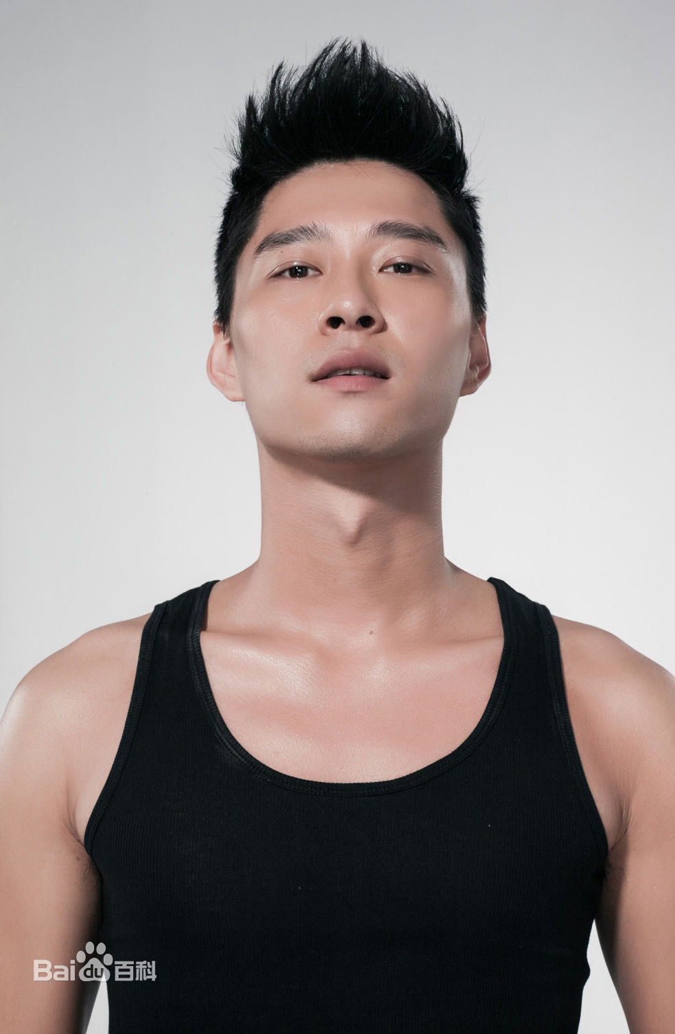 王伊(Evans)最新宣传照生活照