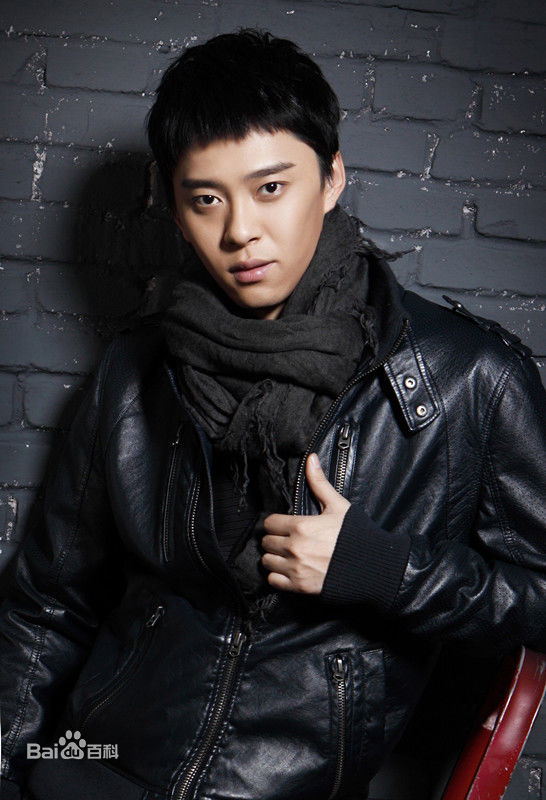 王伊(Evans)最新宣传照生活照