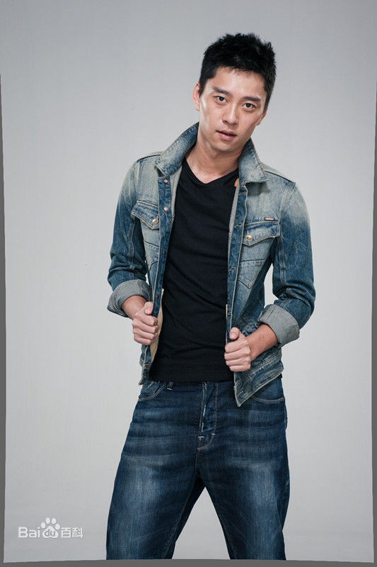 王伊(Evans)最新宣传照生活照