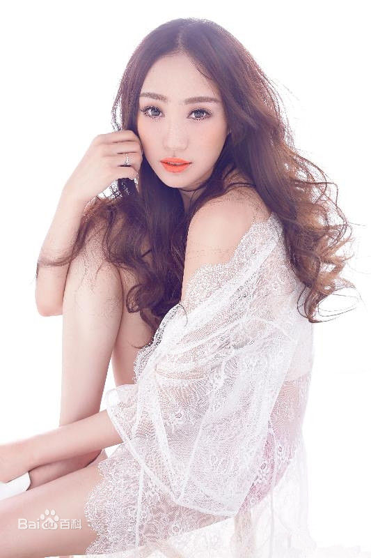 吕晶(Candice)完美演绎“冬之女神”图册