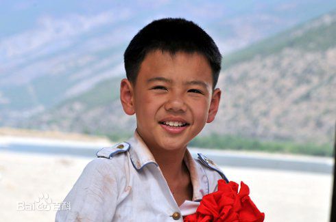 小叮咚演员素颜照相册