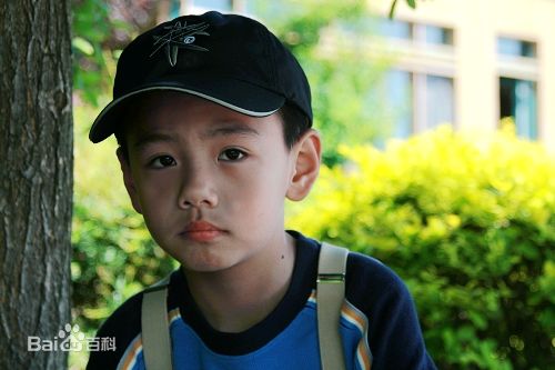 小叮咚演员素颜照相册