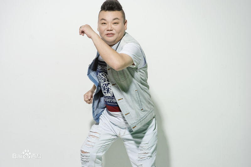 刘刚宣传照前后照片