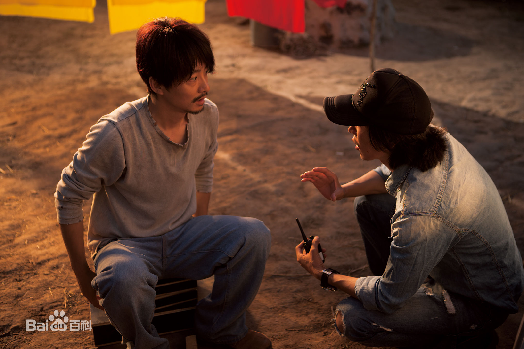 张罗平工作照性感图片壁纸