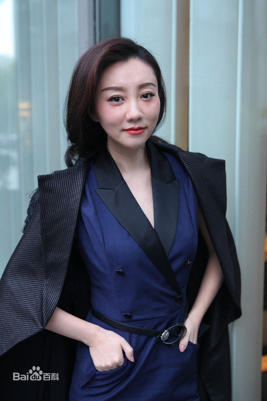 王晴生活演艺照前后照片