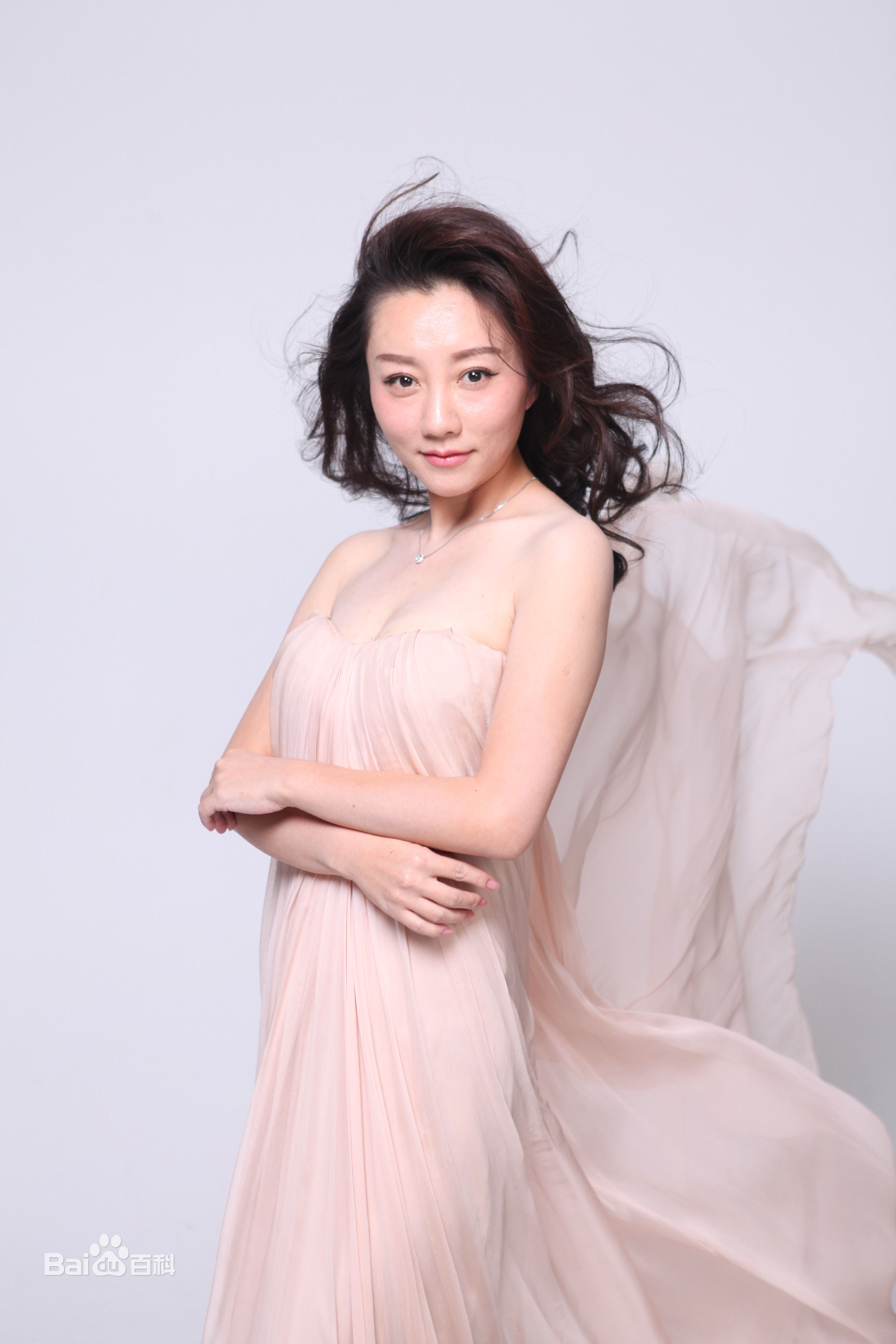 王晴生活演艺照前后照片