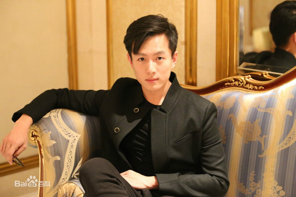 高清刘紫鸣(kyle)性感图片