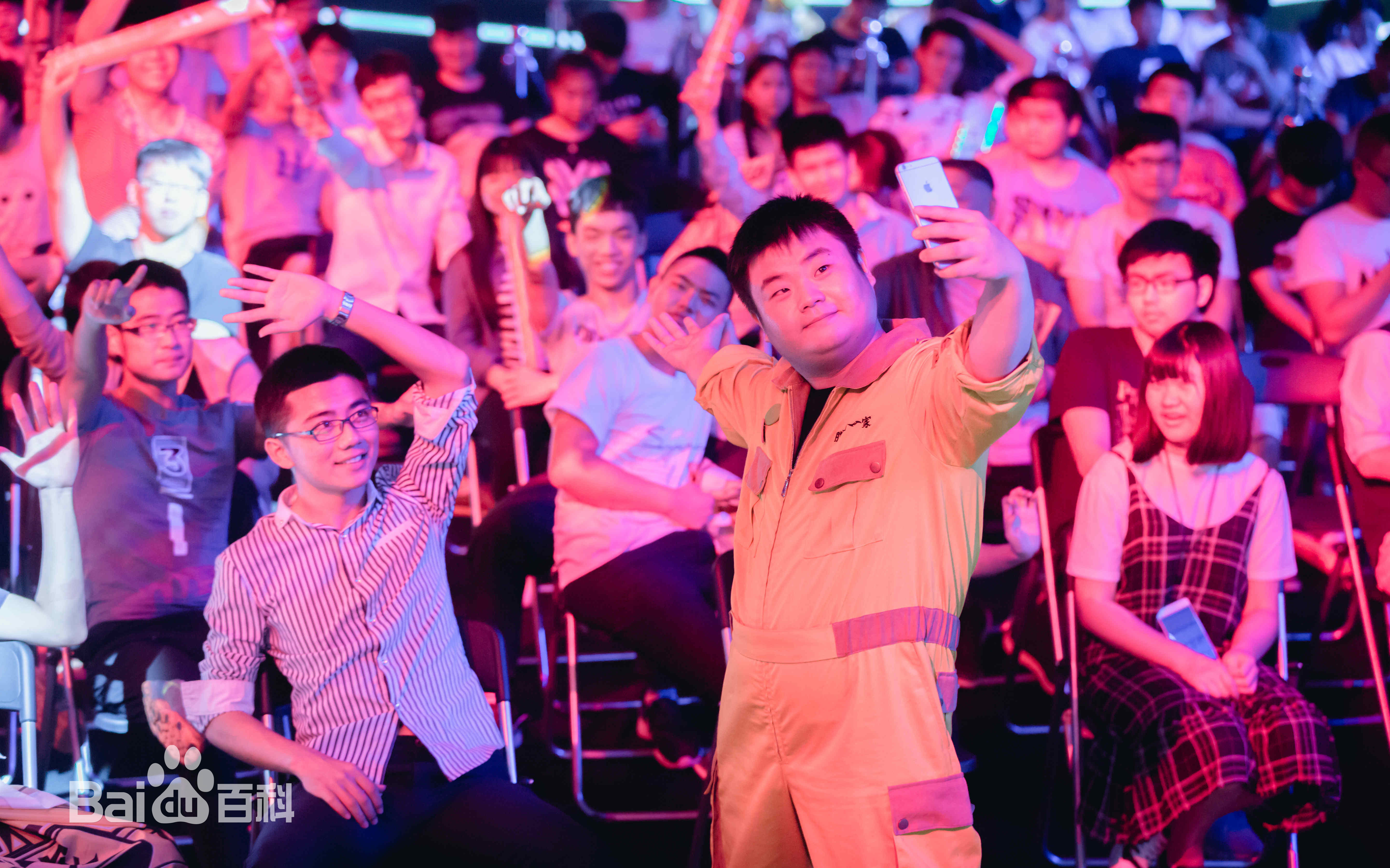 柏智杰《垫底联盟 》剧照