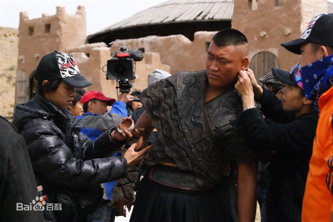 苏登扎木苏《雪狼谷》中饰演金刚——剧照