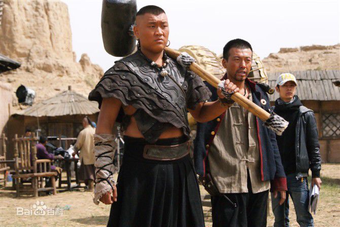 苏登扎木苏《雪狼谷》中饰演金刚——剧照