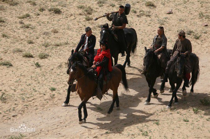 苏登扎木苏《雪狼谷》中饰演金刚——剧照