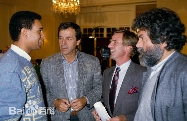 科斯塔·加夫拉斯(Costa-Gavras)个人工作照图册