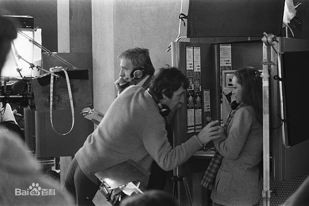 科斯塔·加夫拉斯(Costa-Gavras)个人工作照图册