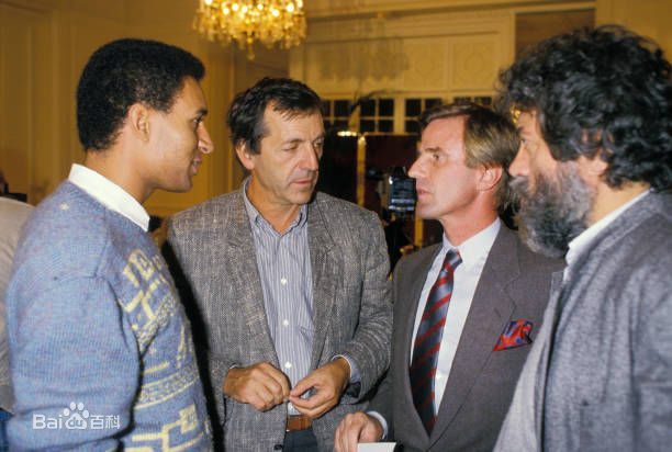 科斯塔·加夫拉斯(Costa-Gavras)个人工作照图册