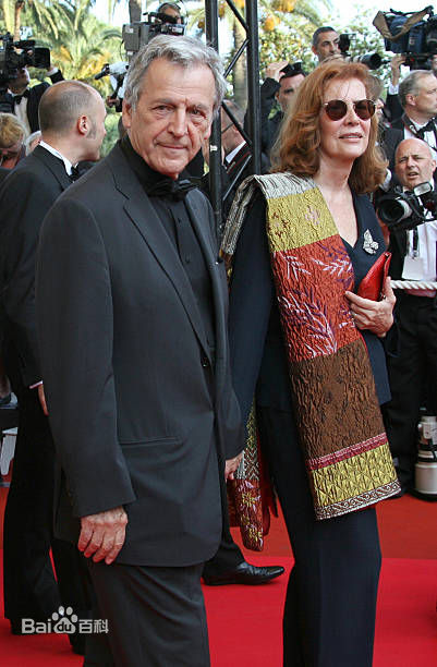 科斯塔·加夫拉斯(Costa-Gavras)个人生活照前后照片