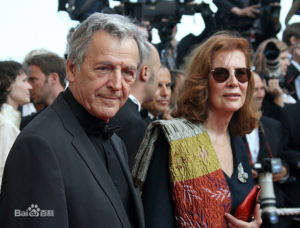 科斯塔·加夫拉斯(Costa-Gavras)个人生活照前后照片