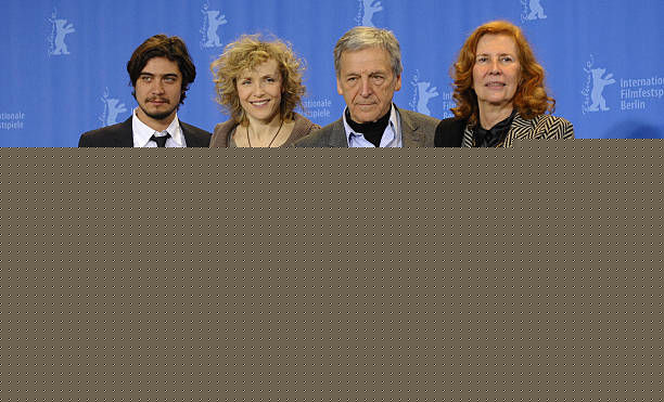 科斯塔·加夫拉斯(Costa-Gavras)个人生活照前后照片