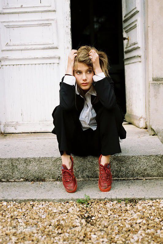 精选梅拉尼·罗兰(Mélanie Laurent)精彩图册