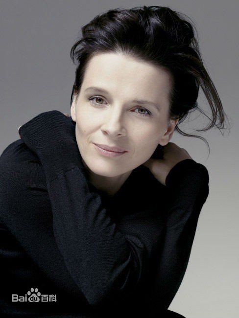 朱丽叶·比诺什前后照片