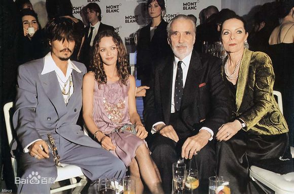 凡妮莎·帕拉迪斯(Vanessa Paradis)约翰尼和凡妮莎生活照