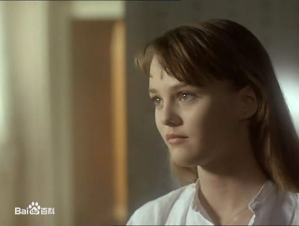 凡妮莎·帕拉迪斯(Vanessa Paradis)凡妮莎·帕拉迪丝 电影剧照