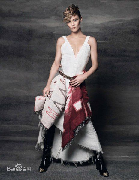 凡妮莎·帕拉迪斯(Vanessa Paradis)最全凡妮莎·帕拉迪丝 壁纸