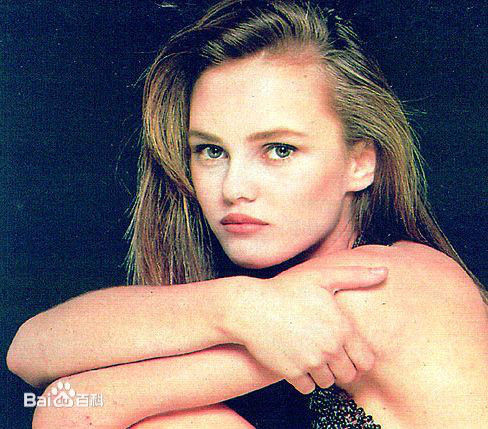 凡妮莎·帕拉迪斯(Vanessa Paradis)年轻时的图册