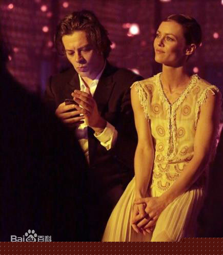 凡妮莎·帕拉迪斯(Vanessa Paradis)本杰明和凡妮莎图册