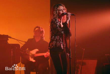 凡妮莎·帕拉迪斯(Vanessa Paradis)本杰明和凡妮莎图册