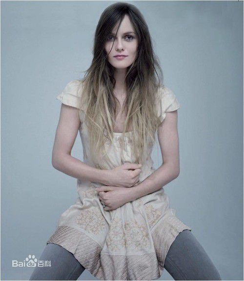 精选凡妮莎·帕拉迪斯(Vanessa Paradis)凡妮莎·帕拉迪丝精彩图册