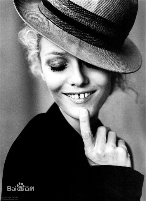 精选凡妮莎·帕拉迪斯(Vanessa Paradis)凡妮莎·帕拉迪丝精彩图册