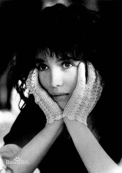 伊莎贝尔·雅斯敏·阿佳妮(Isabelle Yaine Adjani)早年