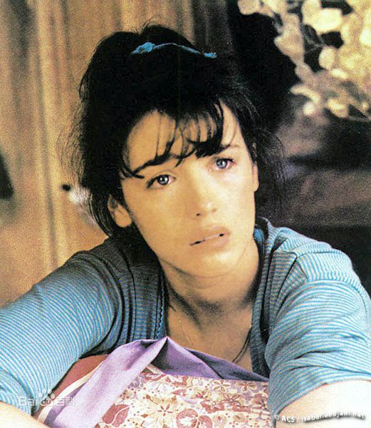 伊莎贝尔·雅斯敏·阿佳妮(Isabelle Yaine Adjani)早年