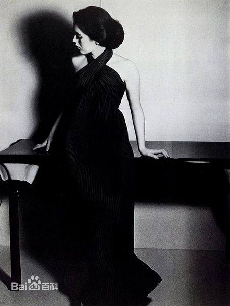 伊莎贝尔·雅斯敏·阿佳妮(Isabelle Yaine Adjani)早年